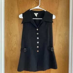 Tina Button Up Collared Sleeveless Blouse Size Large?